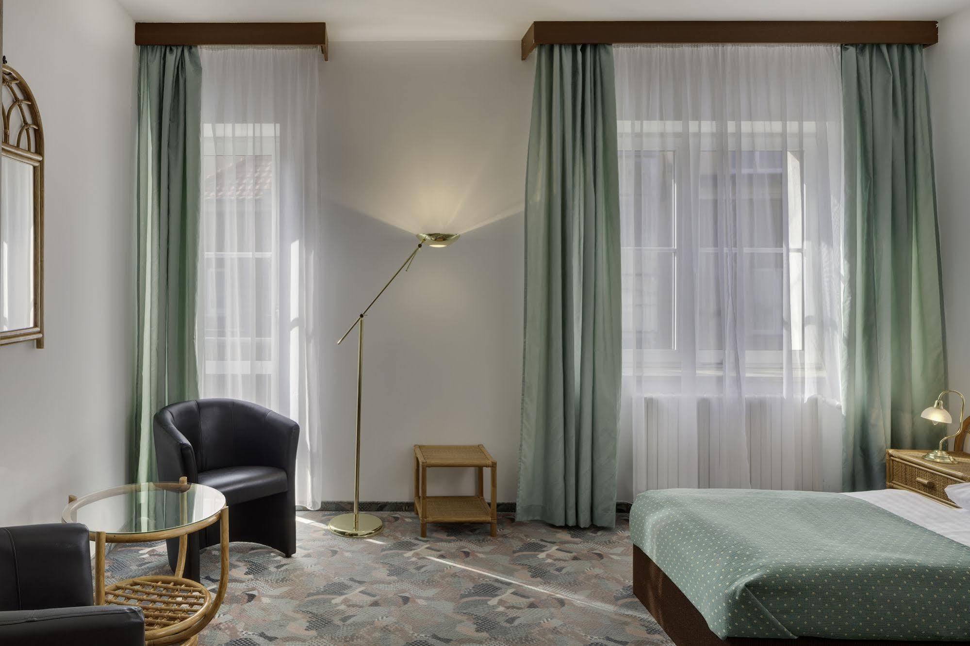 Otar Hotel Prague