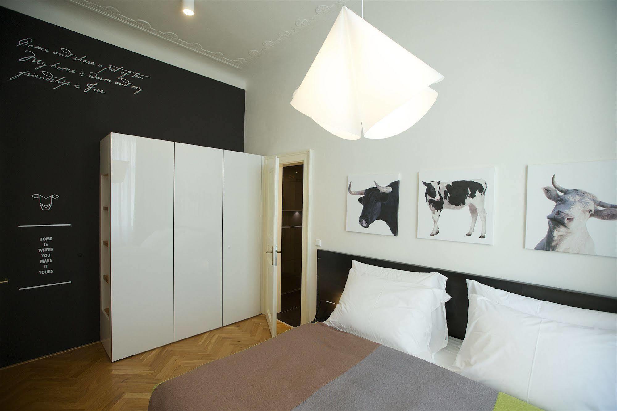 Mooo Downtown 4* Prague