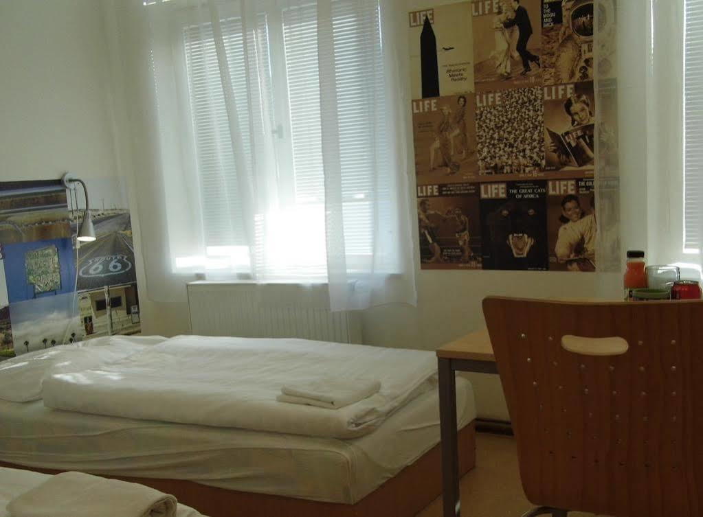 Drunken Monkey Hostel