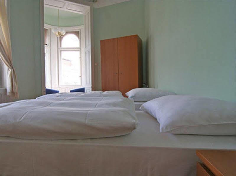 Aparthotel Old Town 3*