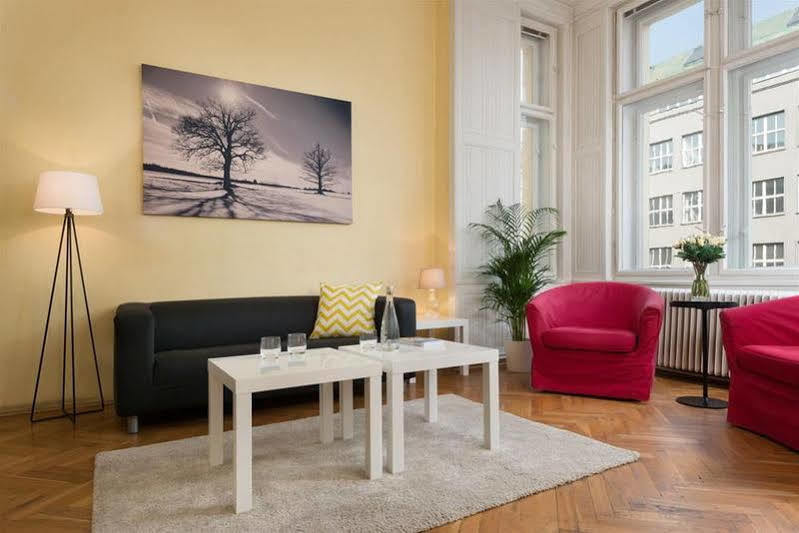 Old Town Aparthotel 3*