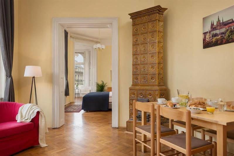 Aparthotel Old Town 3*