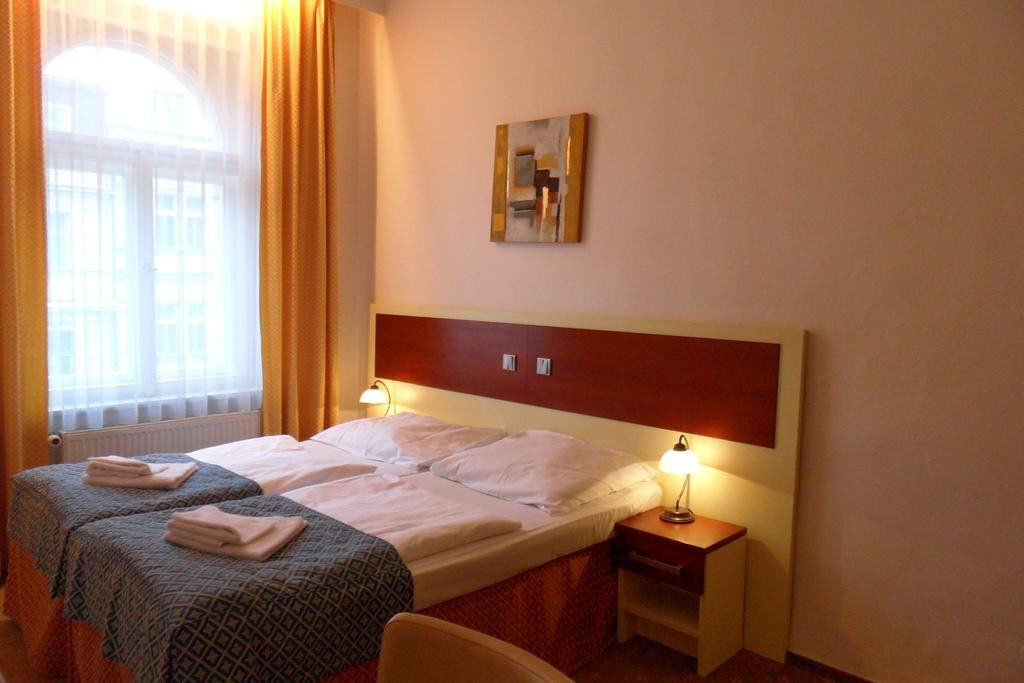 Atos Hotel