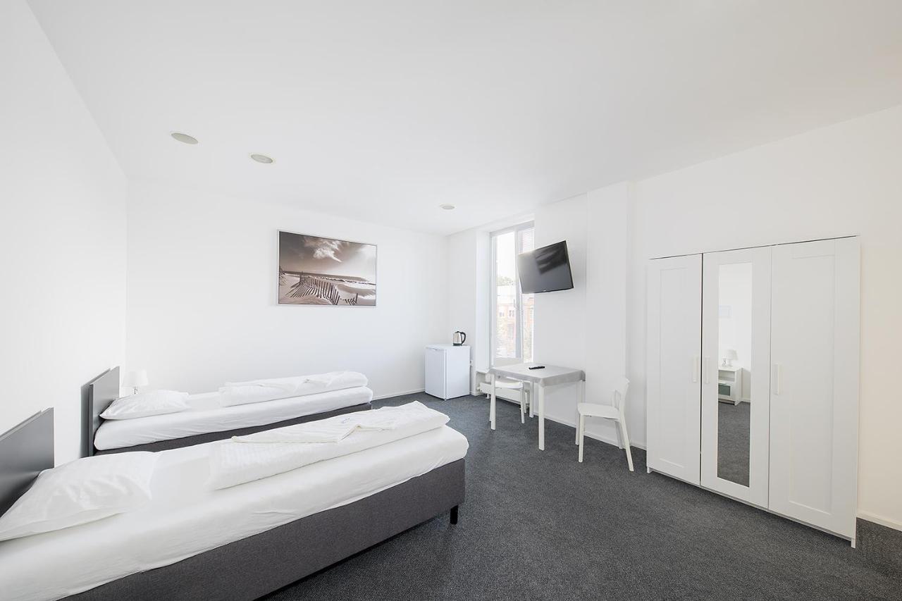 Hostel & Letov Prague