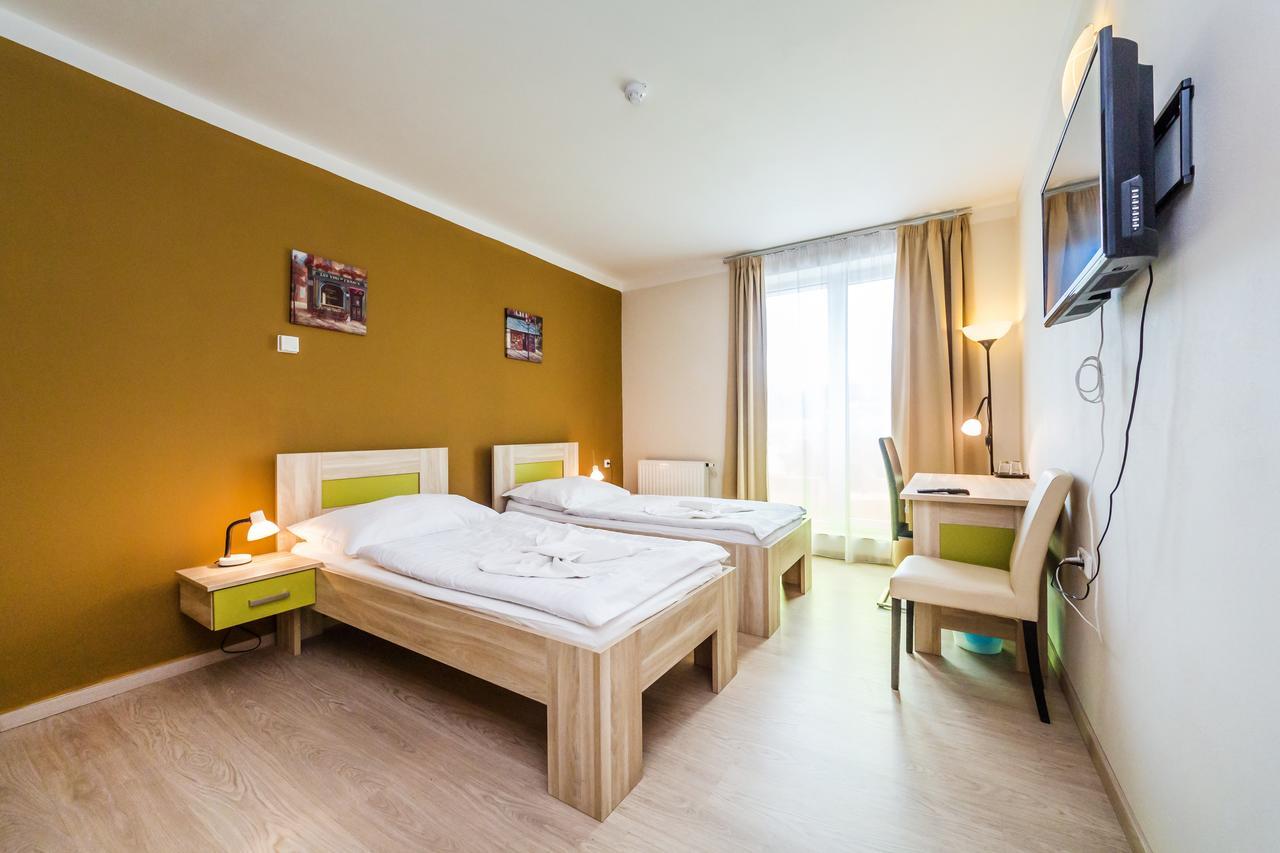 Hotel Nad Kralovnou & Restaurant 3*
