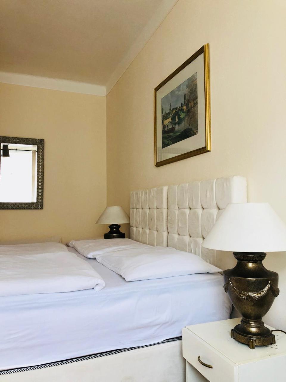 Mira Hotel 3*