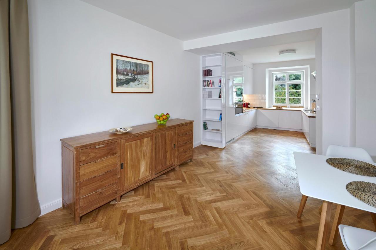 Downtown Mala Strana Apartment Prague