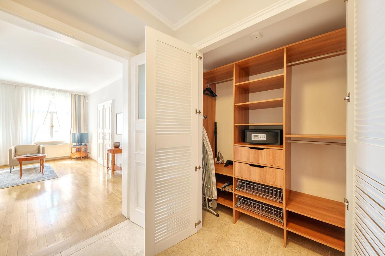 Hunger Aparthotel Prague