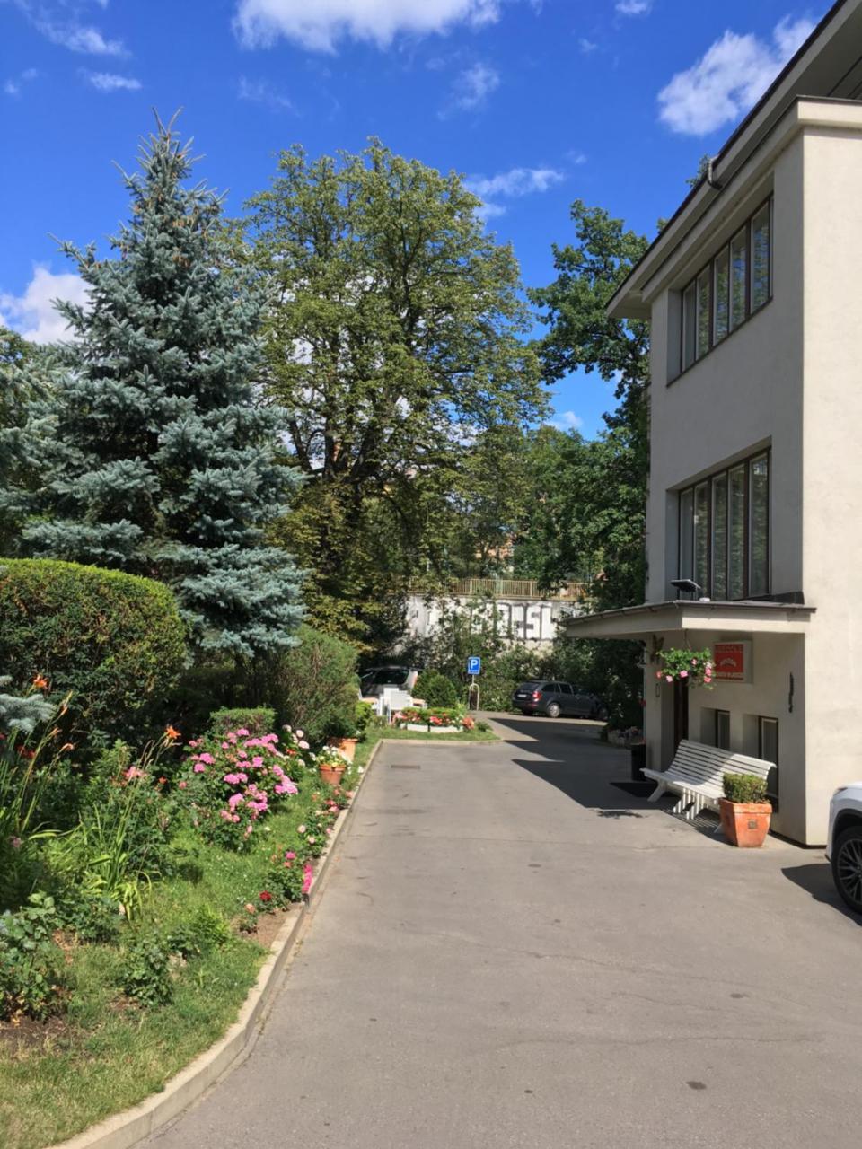Guest house Jana - Domov Mladeze 2*