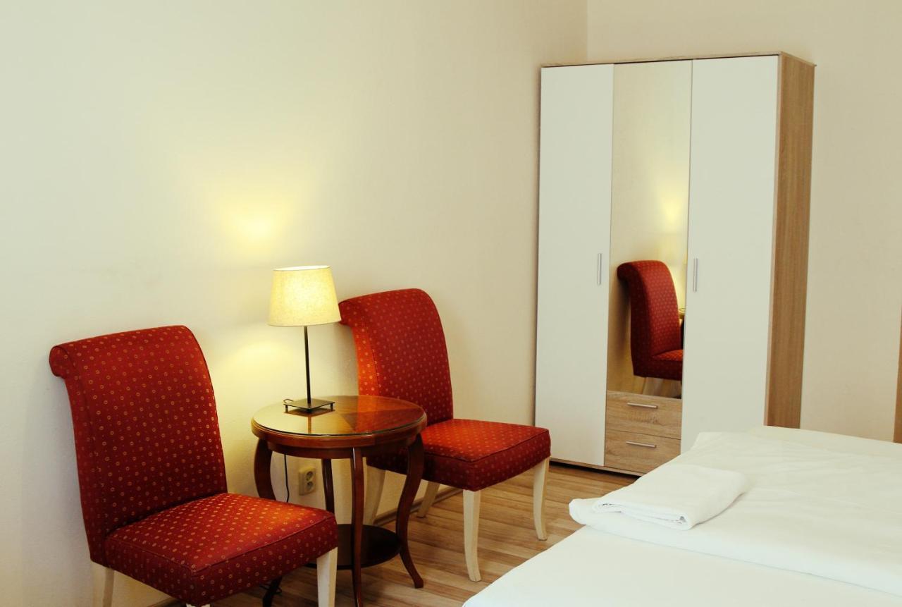 Mira Hotel Prague