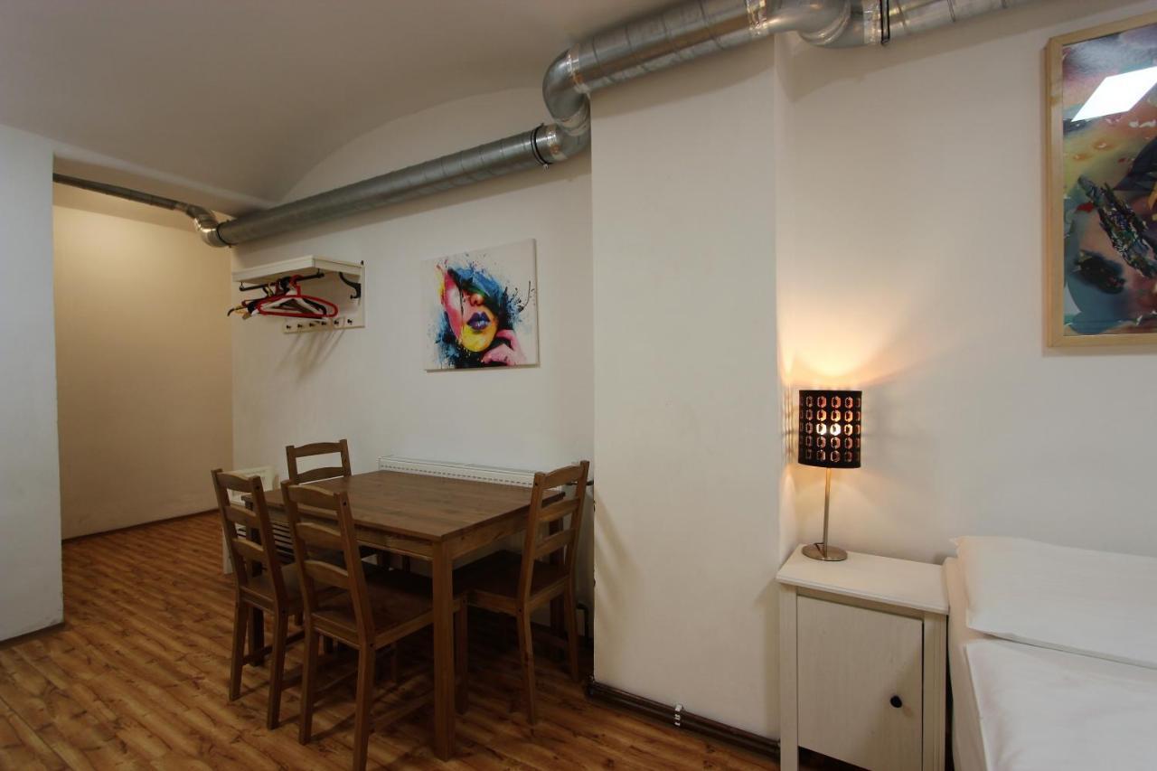 Marabou Hostel *