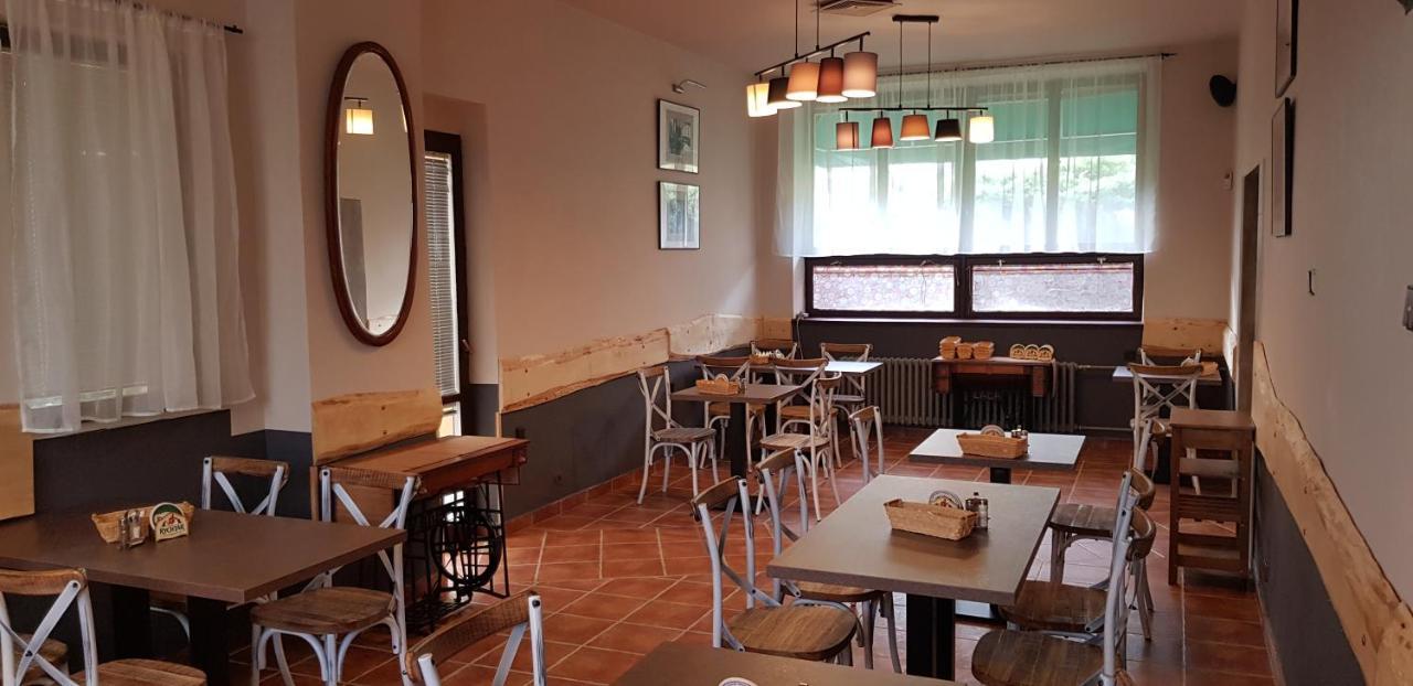 Han/Misafirhane & Restaurace Na Rychte