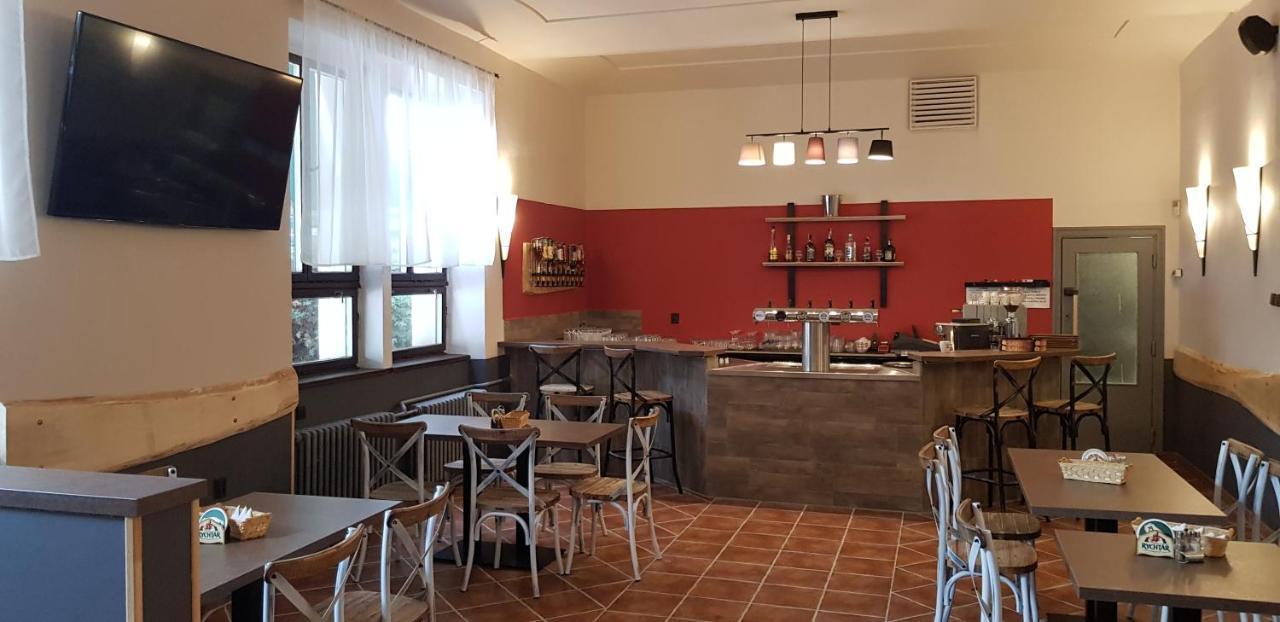 & Restaurace Na Rychte Han/Misafirhane