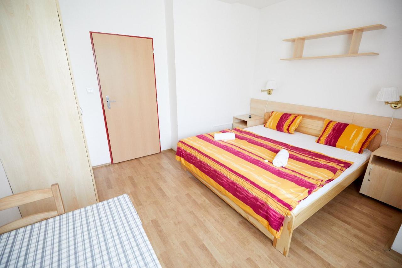 University Hotel 2* Prague