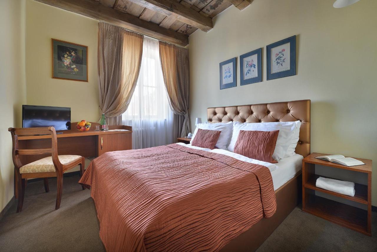 U 3 Pstrosu Hotel 4*