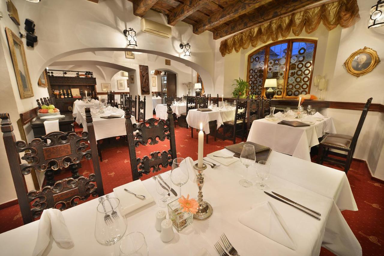 U 3 Pstrosu Hotel 4*