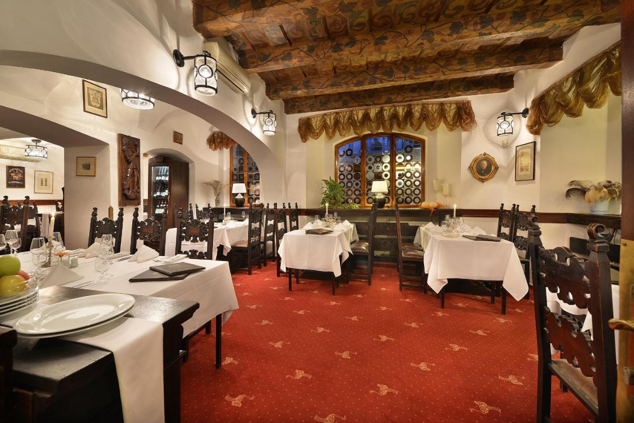 U 3 Pstrosu Hotel