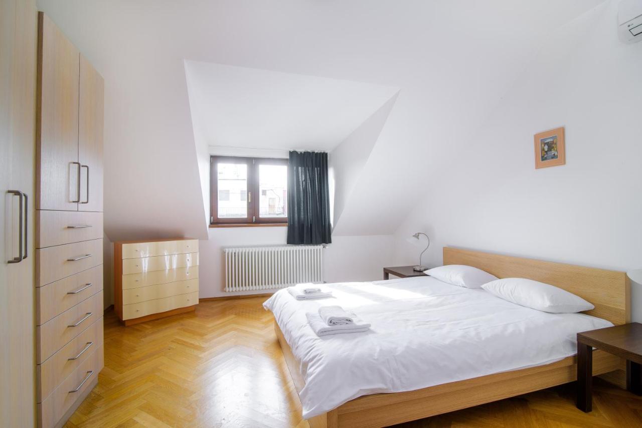 Ginosi Elema Apartel Apartment Prague
