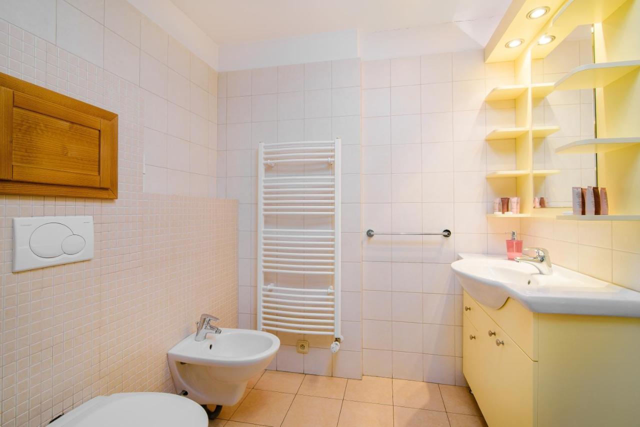 Ginosi Elema Apartel Apartment Prague