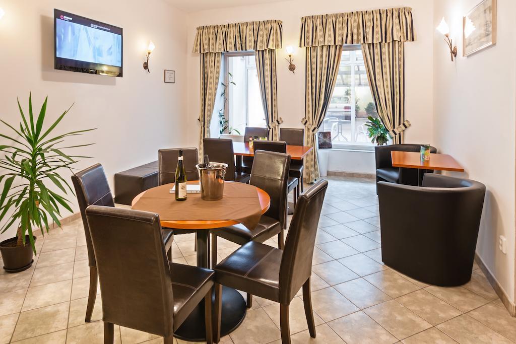 Hotel Augustus Et Otto 4*