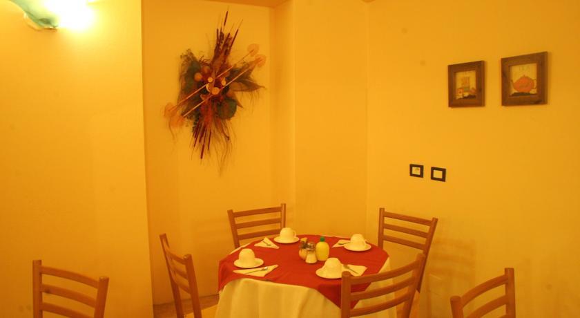 Hotel La Madeleine 3*