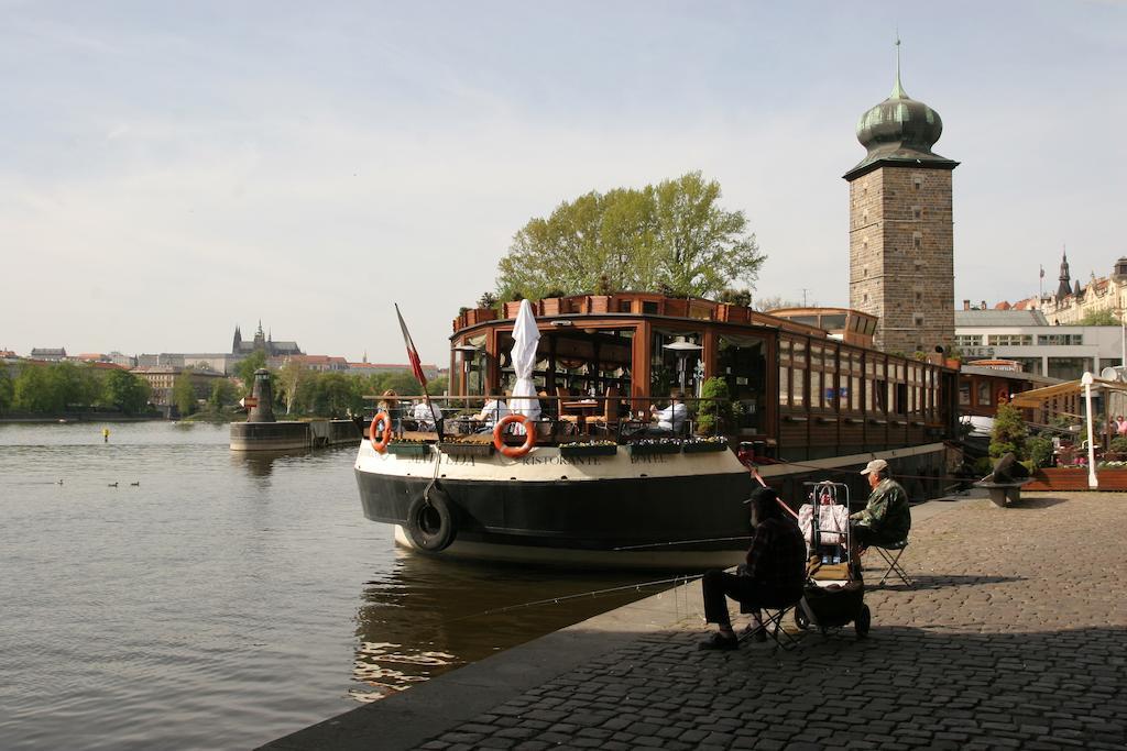 Boat Matylda Tekne