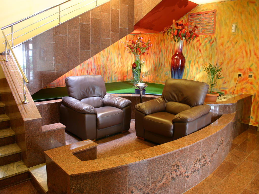 Hotel Ea Crystal Palace 4*