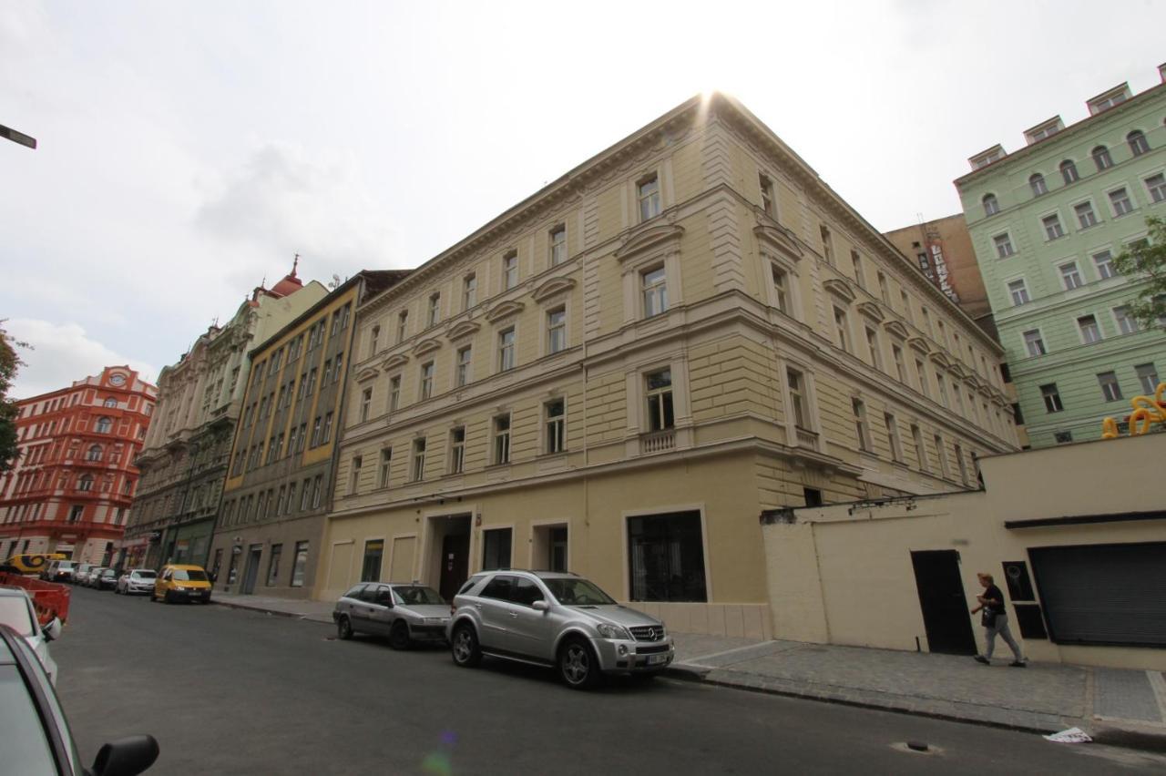 Apartment Zizka Prague