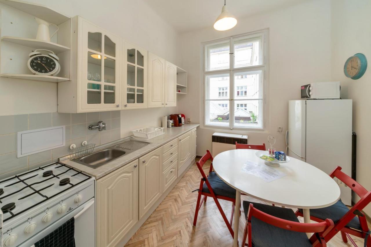 Premier Vodickova Apartment Prague