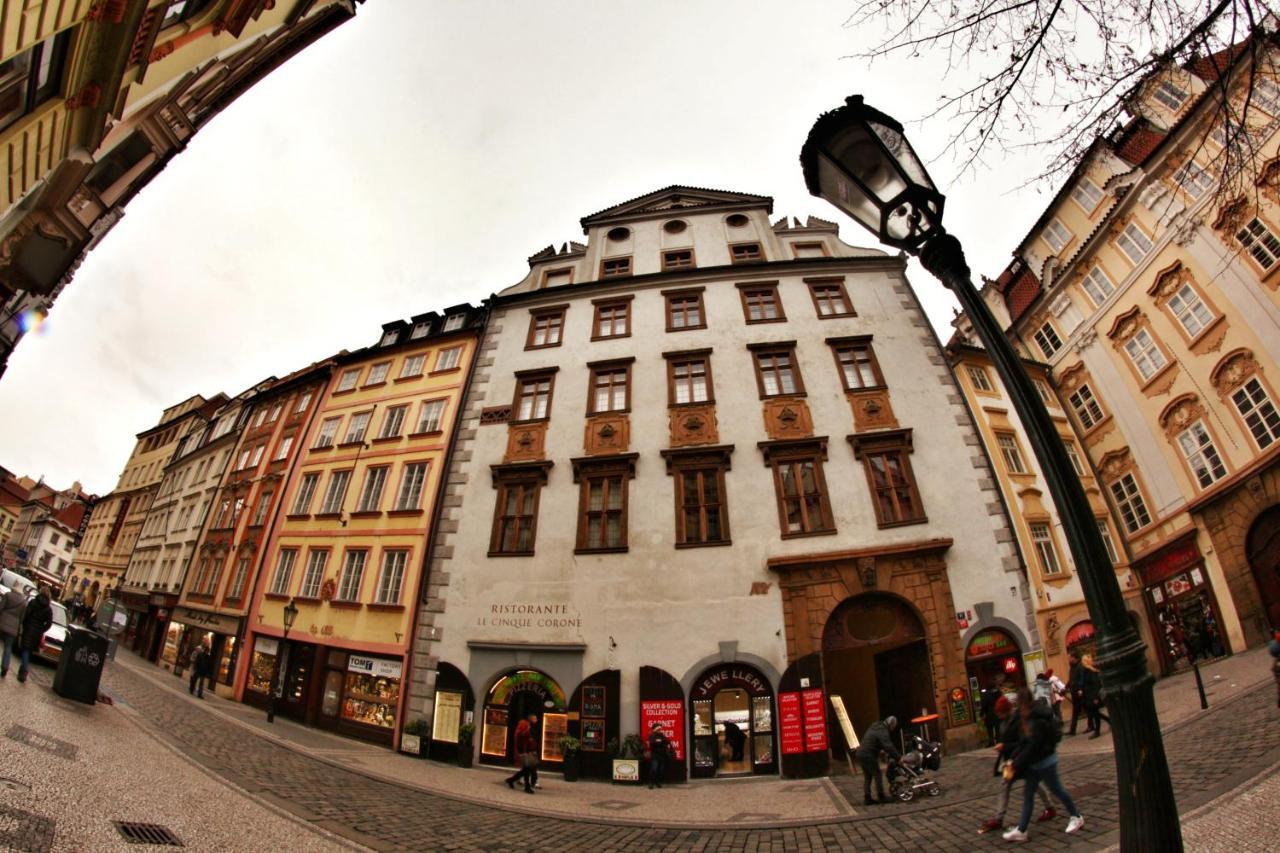 Hostel Homer - Old Town Square