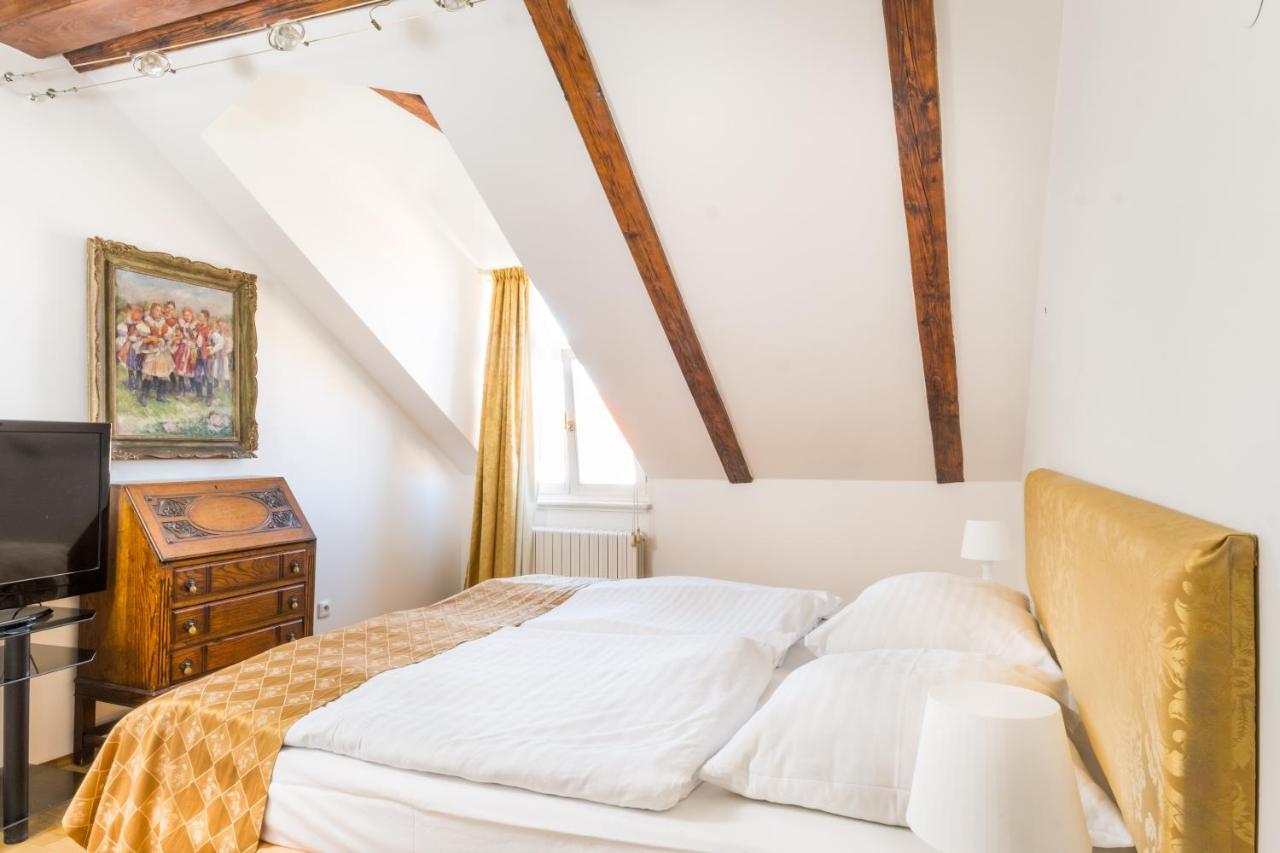 La Fenice Hotel