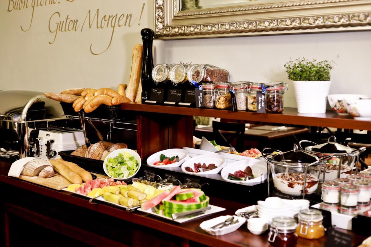 Hotel Julian Prague