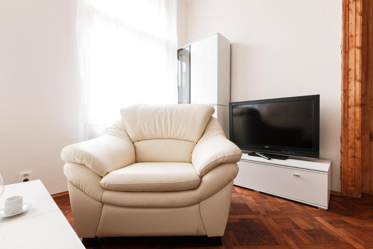 Days - Stylish New Town Apartment *