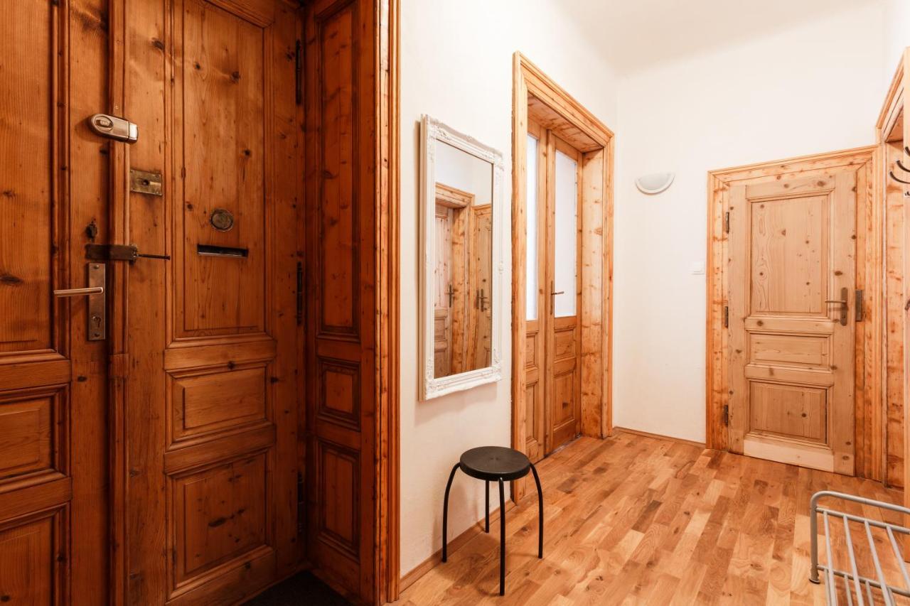 Apartment Days - Stylish New Town Prague