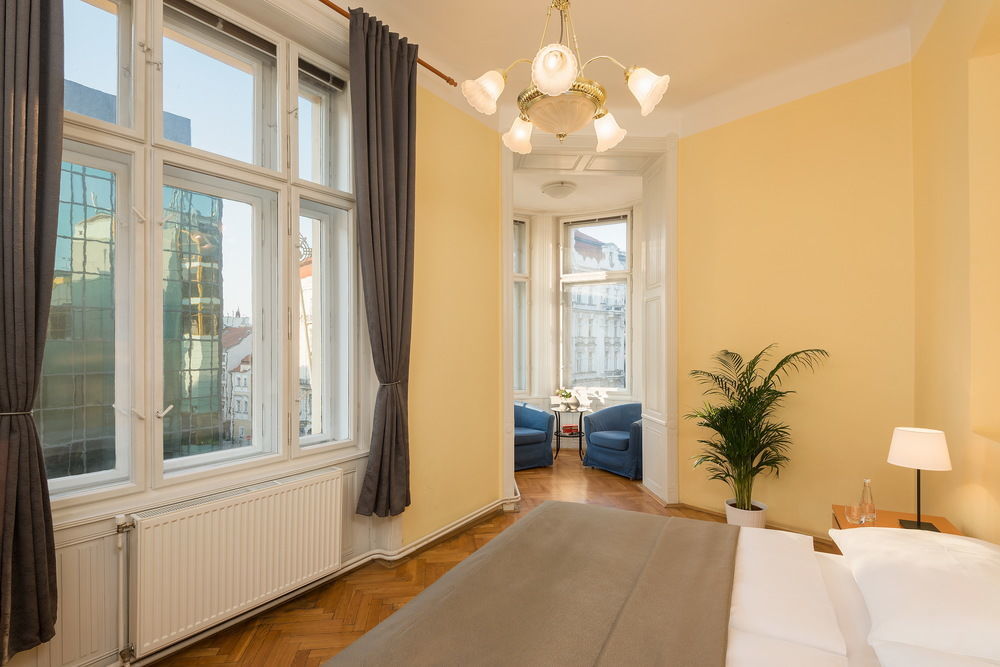 Old Town Aparthotel