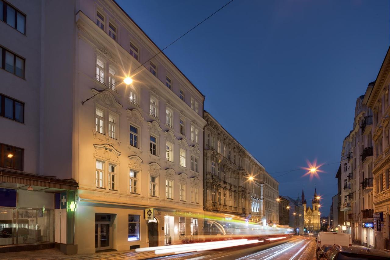 Louren Apartment