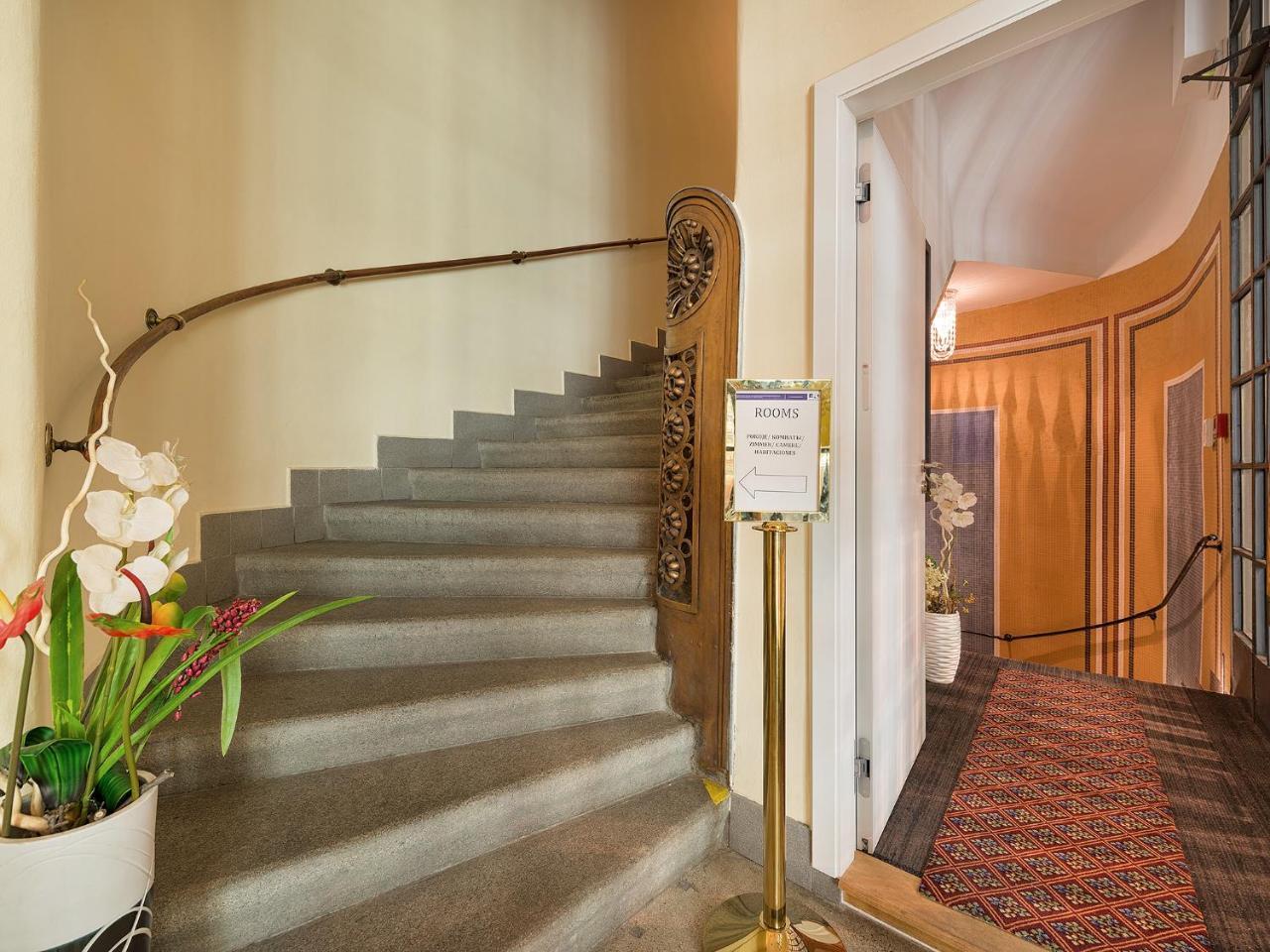 Hotel Ea Rokoko