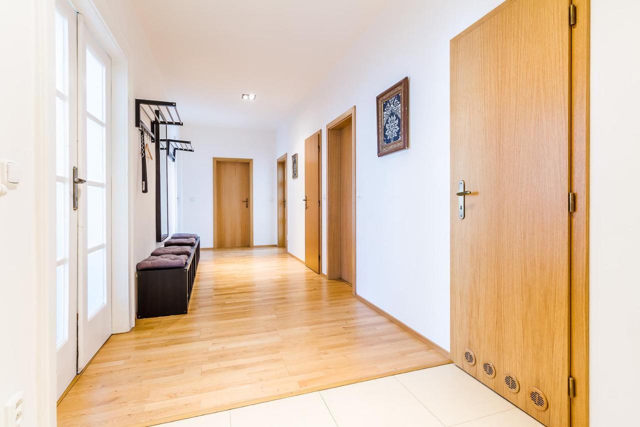 Top Wenceslas Square Aparthotel Prague