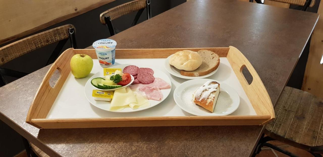 Han/Misafirhane & Restaurace Na Rychte