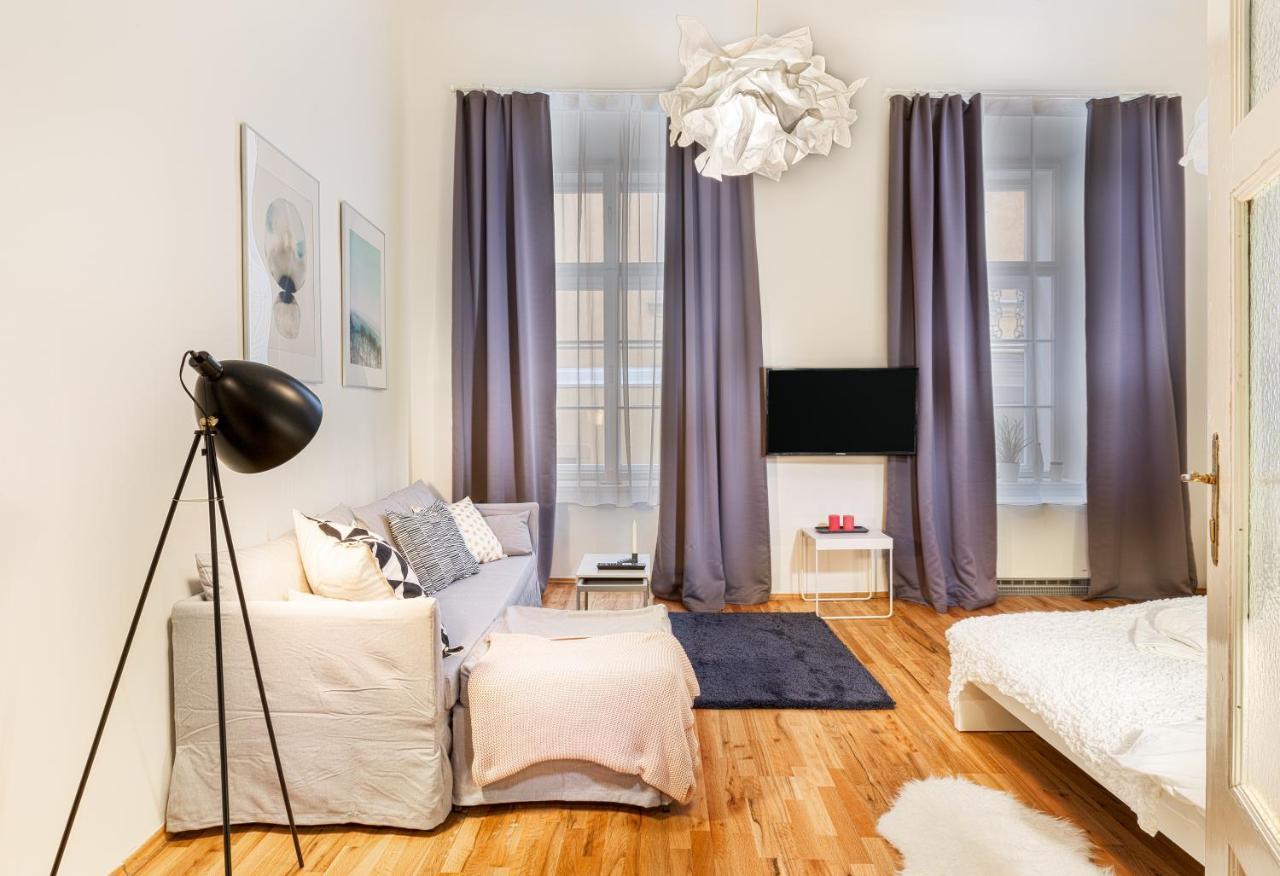 Apartment Old Town Square Michalska Prague