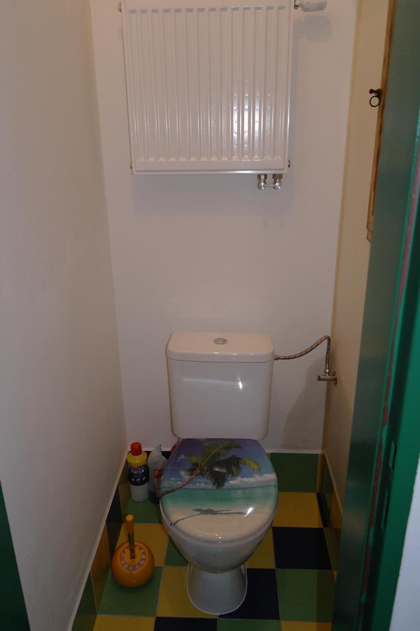 Guest house Room&kitchen Next To Castle Prague