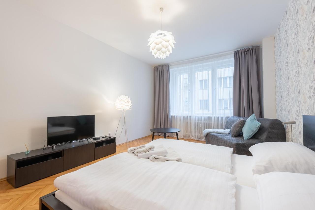 Apartment Splash