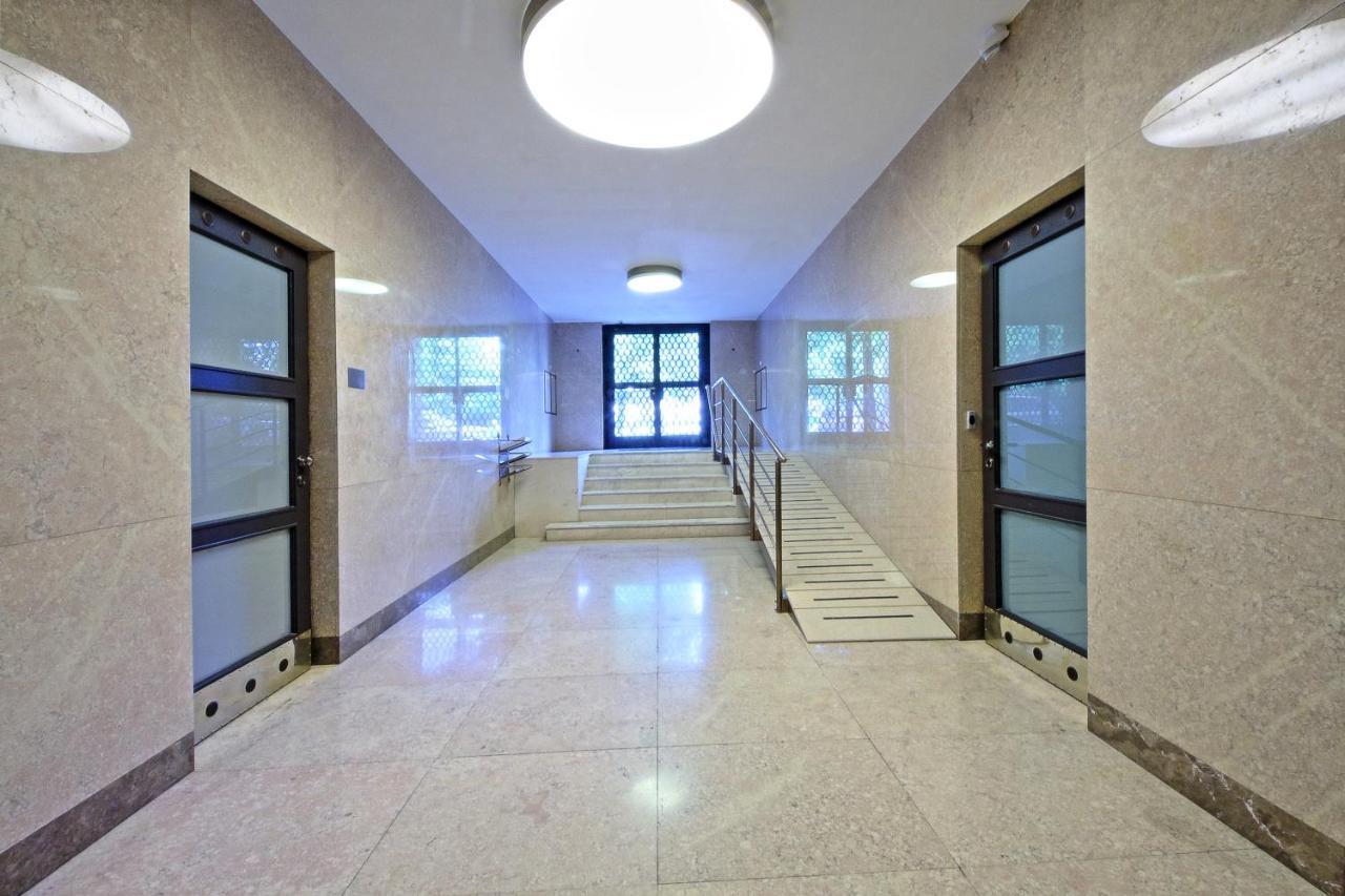 Splash Apartment *