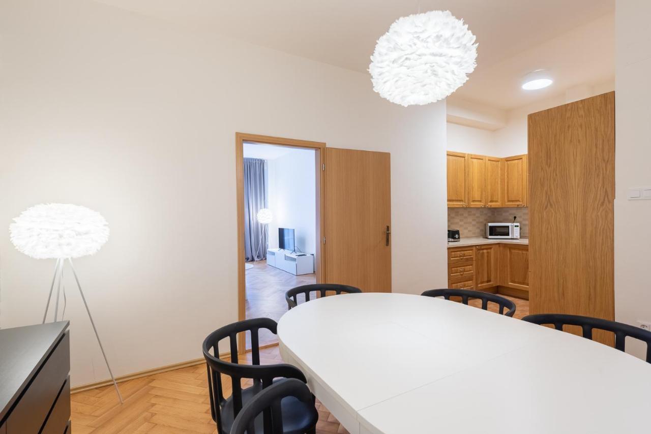 Apartment Splash