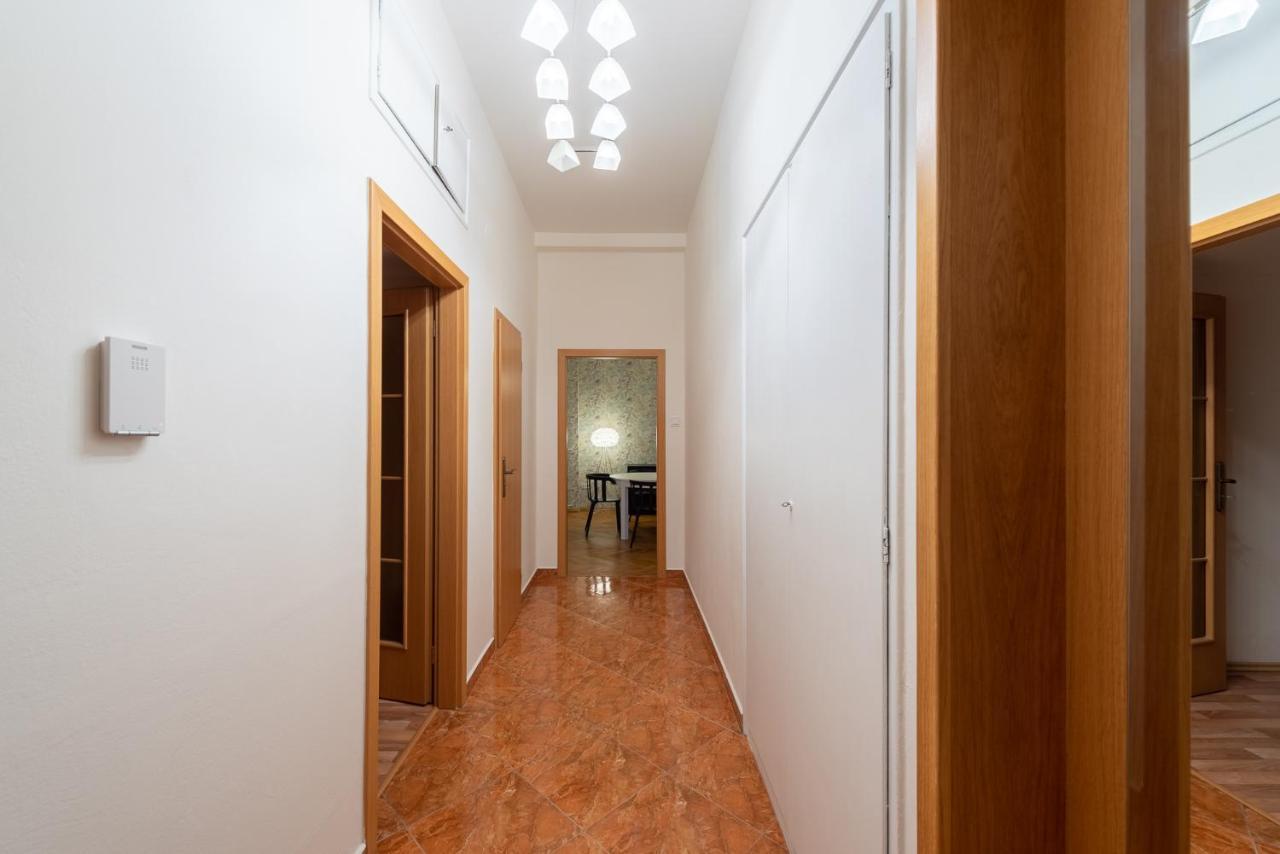 Splash Apartment