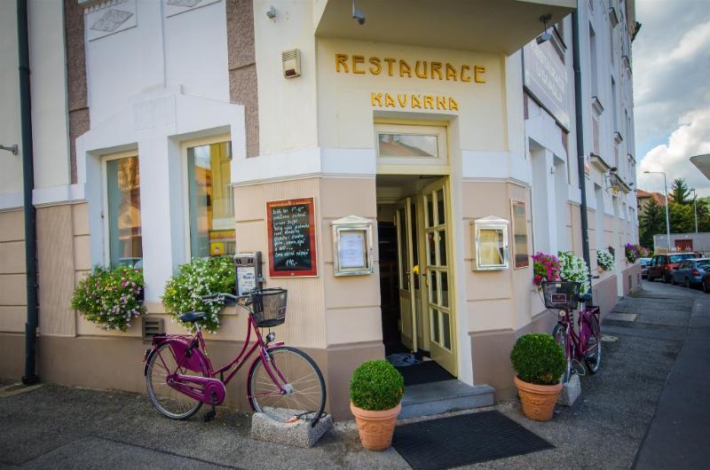 Otel U Divadla - Czech Leading 4*