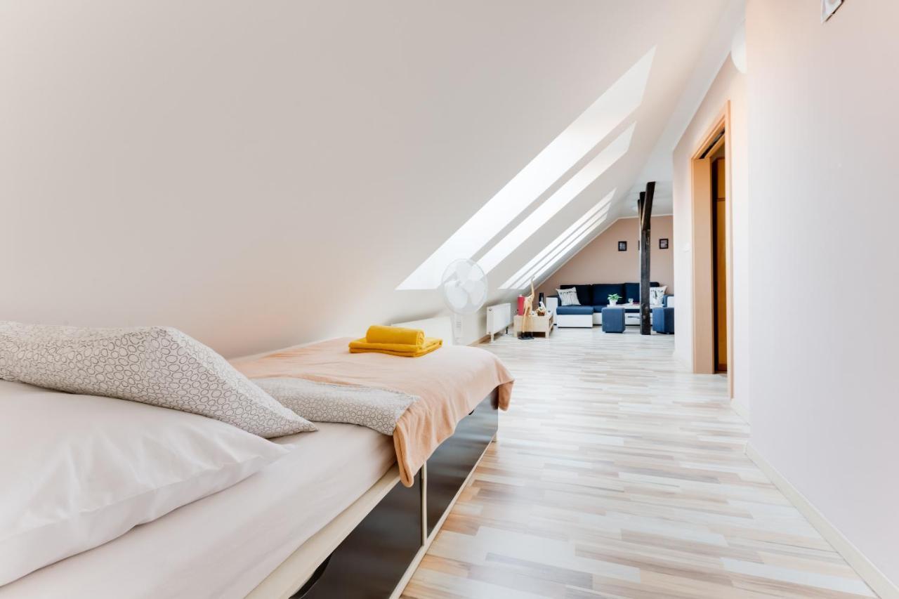 Jane's Attic * Prague