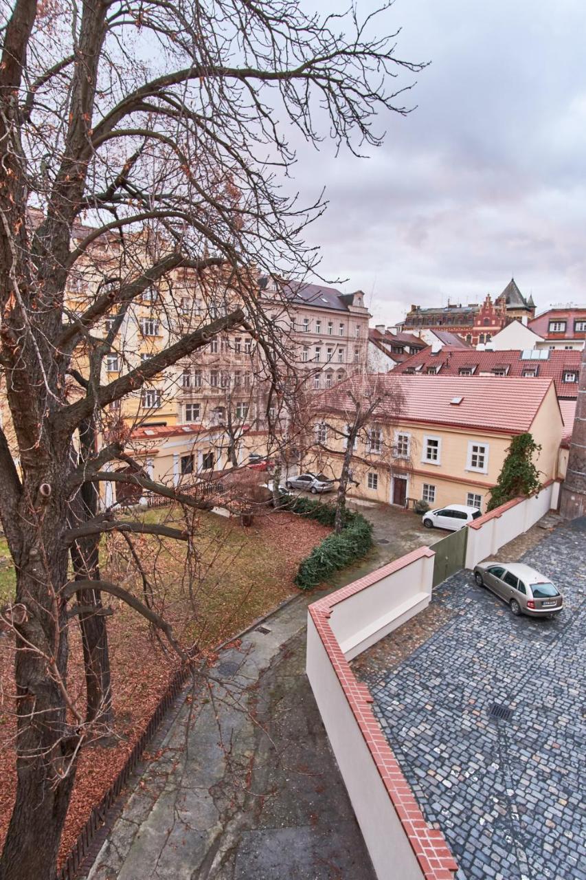 Charles Bridge Royal Apartment Prague