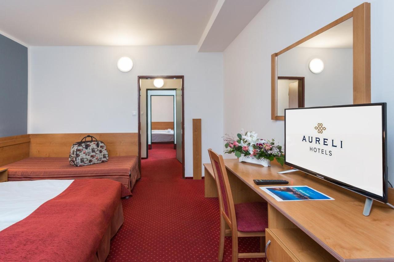 Globus Hotel 3*