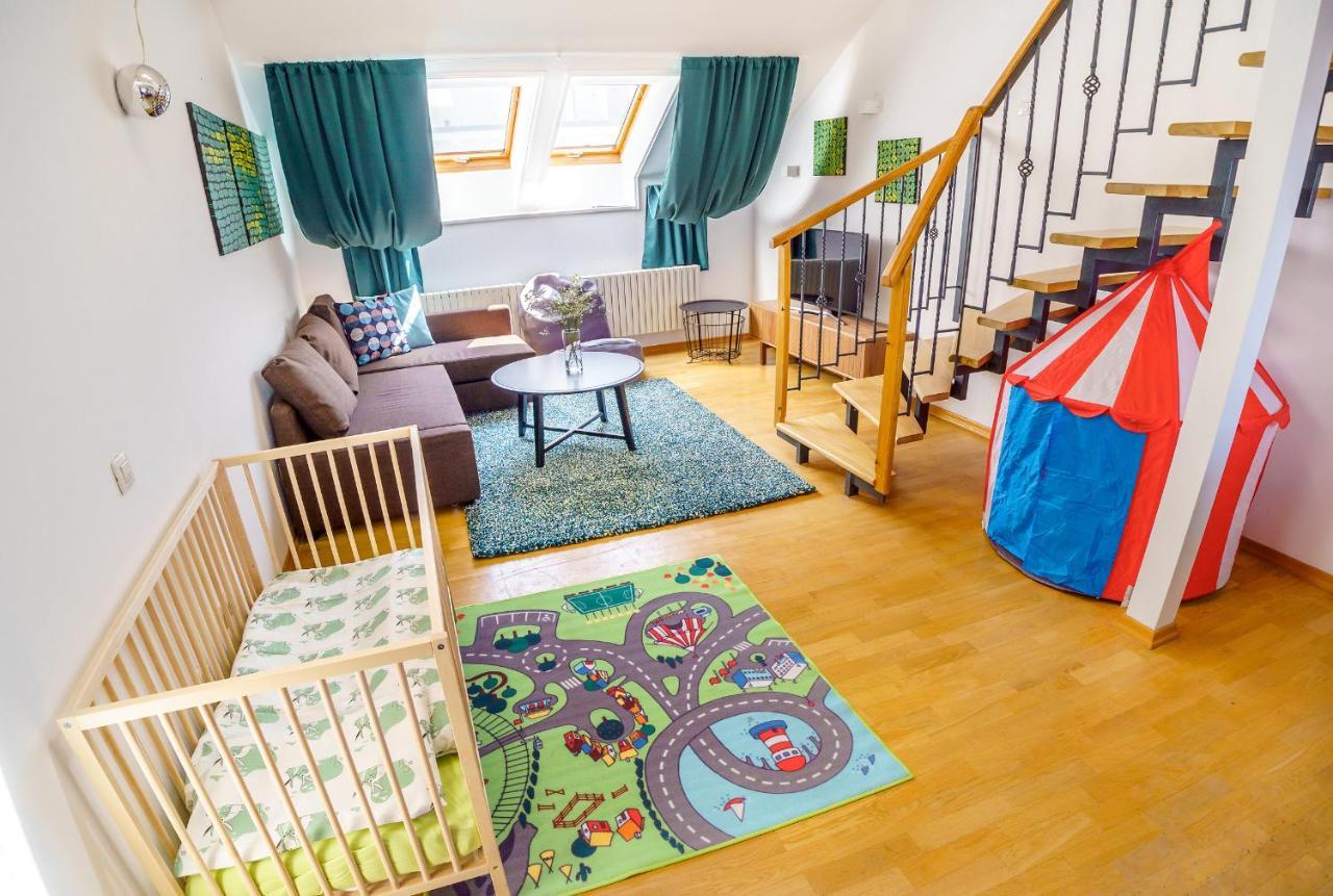 Alone 5br+3bath Penthouse In Center Of * Prague